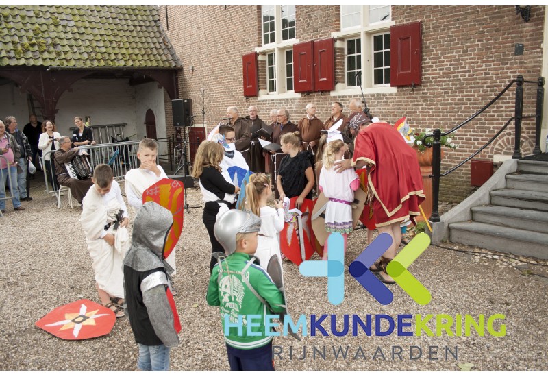 12 -7-2015 Onthulling grafsteen Herwen Coll. P.Snip- HKR (21)